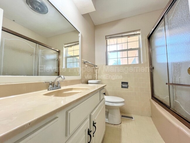 Building Photo - 4225 NW 51st St