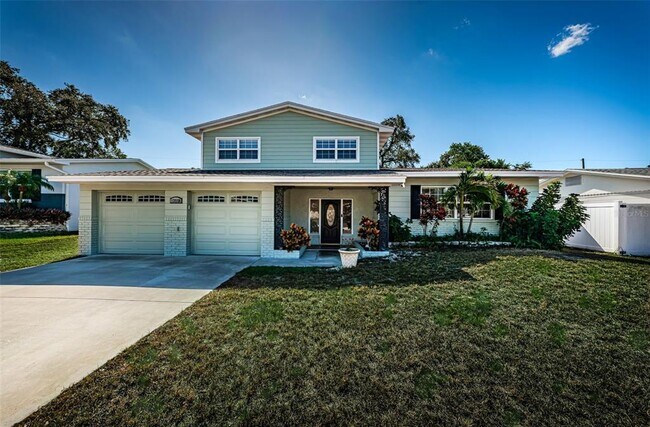 Building Photo - 13556 Bellewood Ave