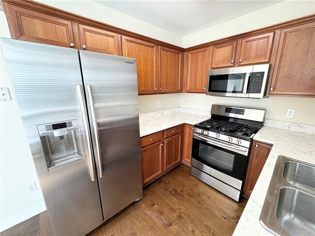 Building Photo - 84 Mt Vernon Cir