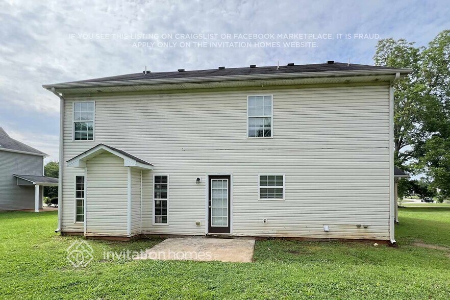 Building Photo - 1245 Mills Cove Dr