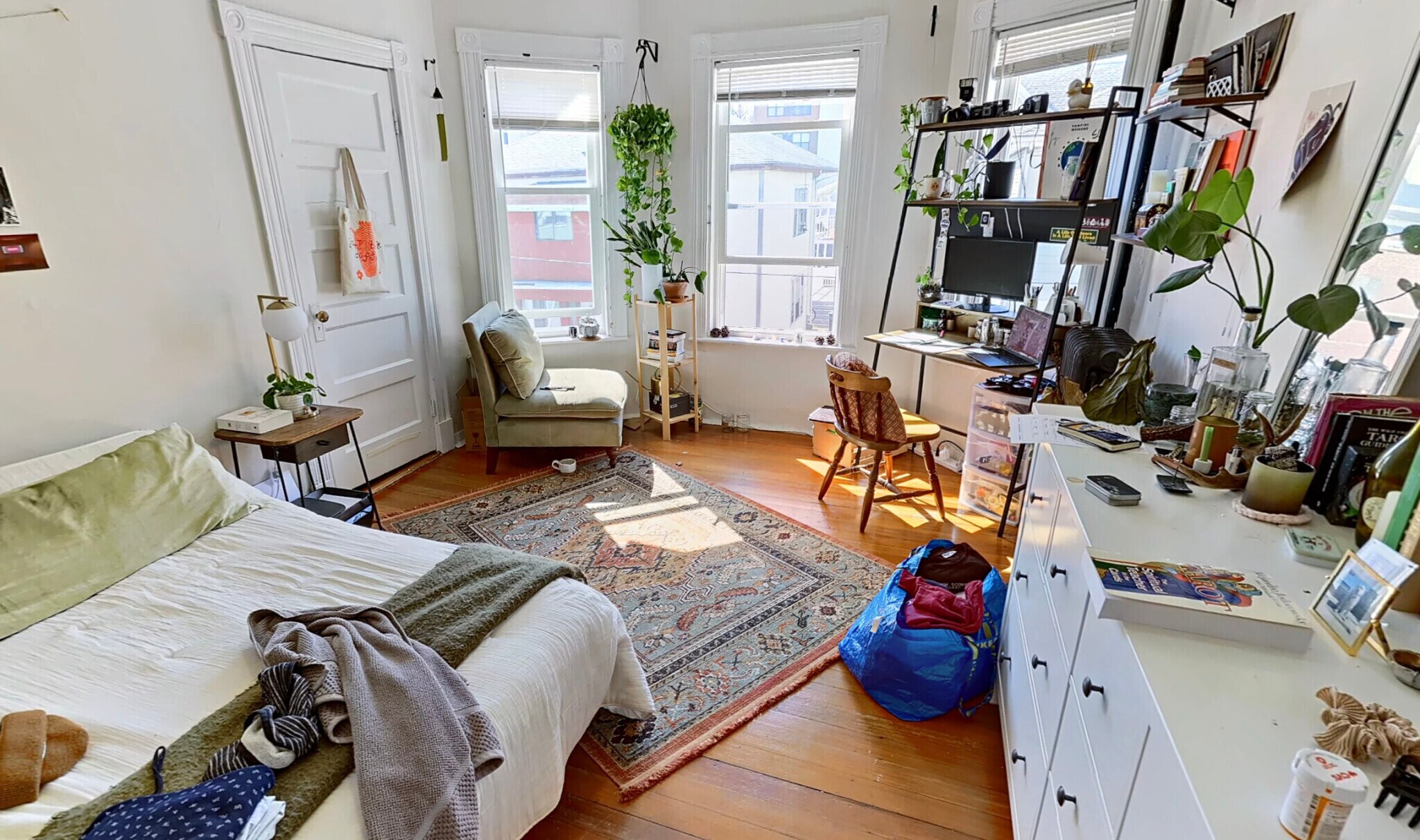 Building Photo - 90 Brainerd Rd