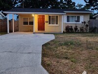 Building Photo - 3234 35th Ave N