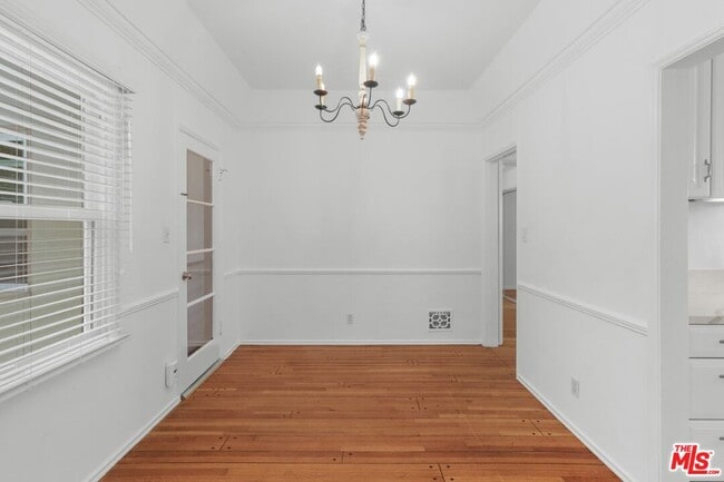 Building Photo - 9625 Charleville Blvd