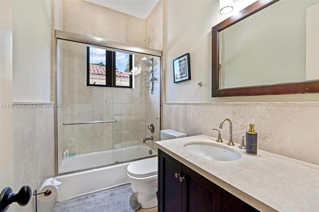 Building Photo - 2715 Cordova St