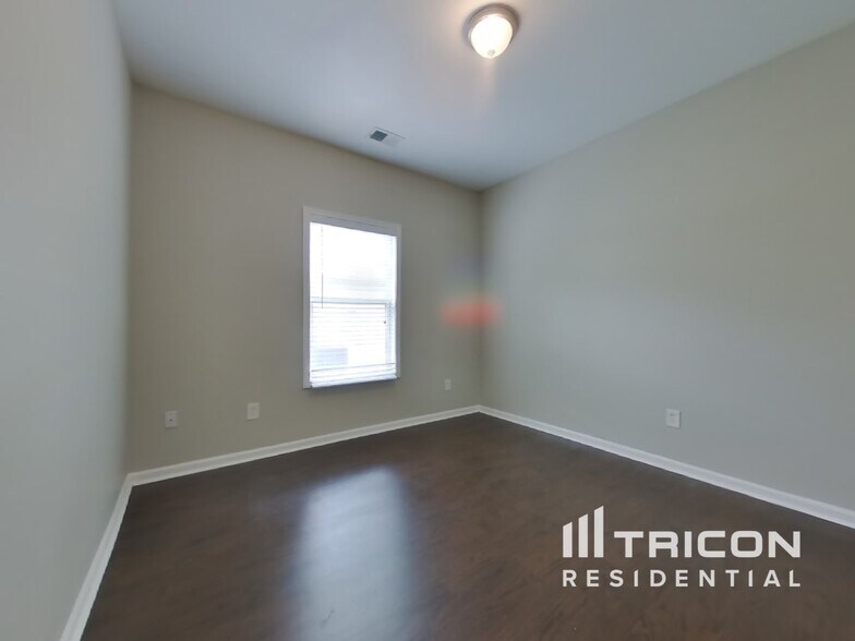 Building Photo - 154 Mercer Ln