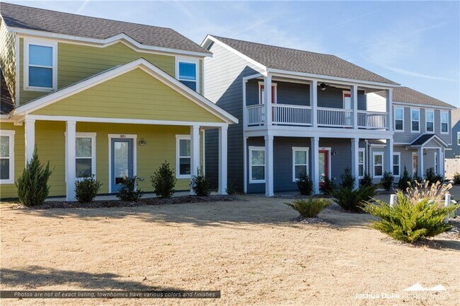 Building Photo - 1654 N Izard Ln