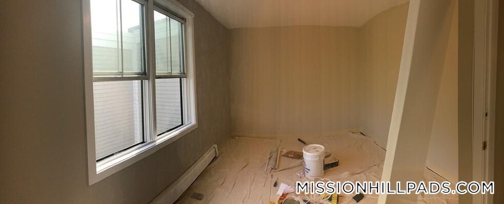 Building Photo - 1440 Tremont St