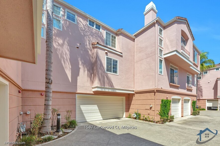Building Photo - 1587 Larkwood Ct