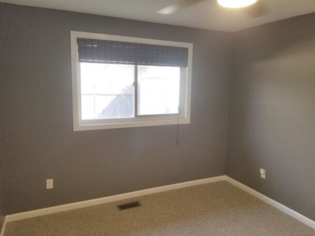 Building Photo - 510 S Phillippi St