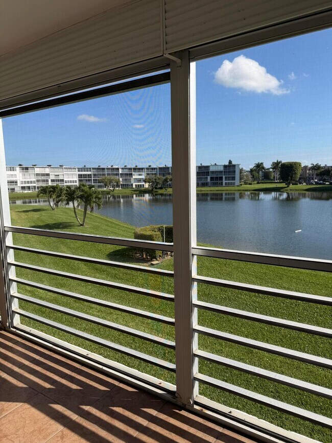 Building Photo - 2029 Exeter