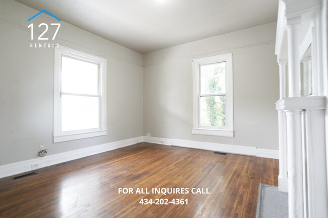Building Photo - Modern Comfort Meets Prime Convenience – Stunning 3BR/2BA in Lynchburg!