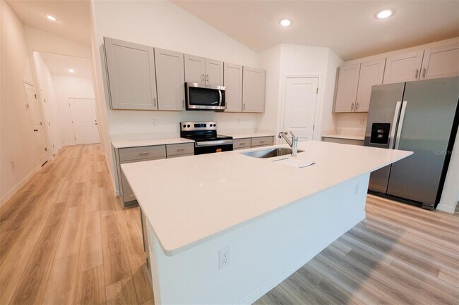 Building Photo - 4124 River Beacon Blvd