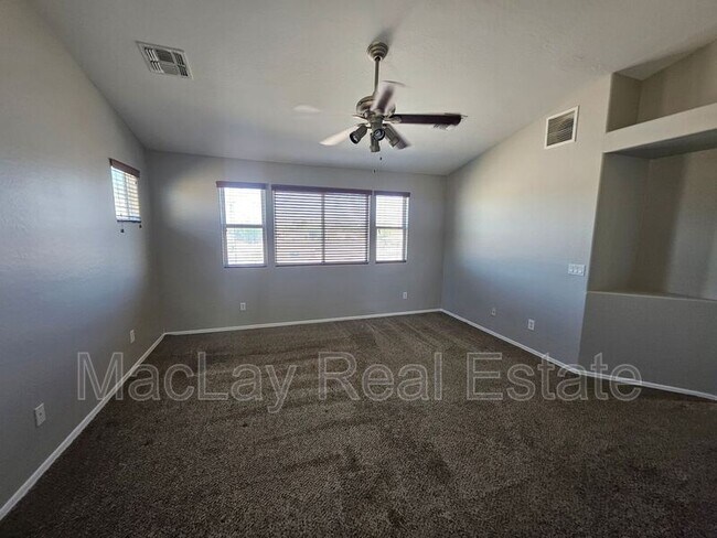 Building Photo - 3936 E Minton St