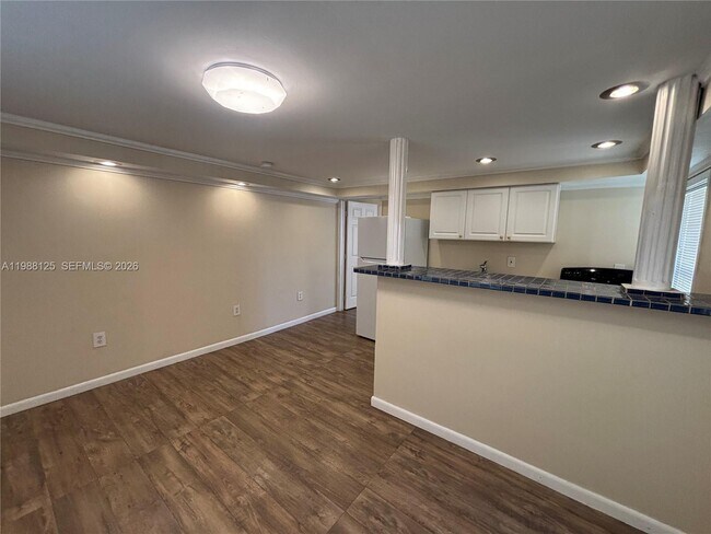 Building Photo - 1715 Lincoln St