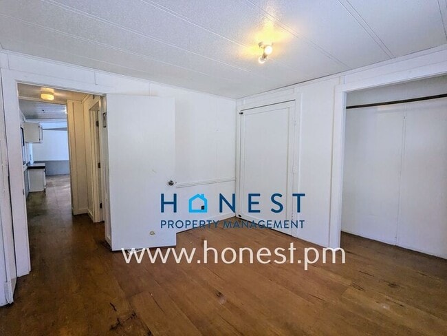 Building Photo - 9 Lexi Ln