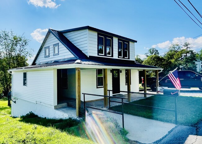 Primary Photo - 170 Georgetown Rd