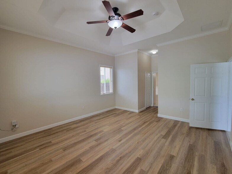 Building Photo - 2251 W Preserve Way