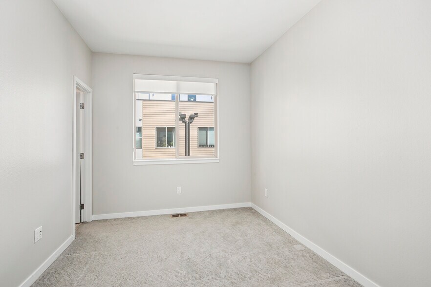 2nd bedroom - 2602 W 24th Ave