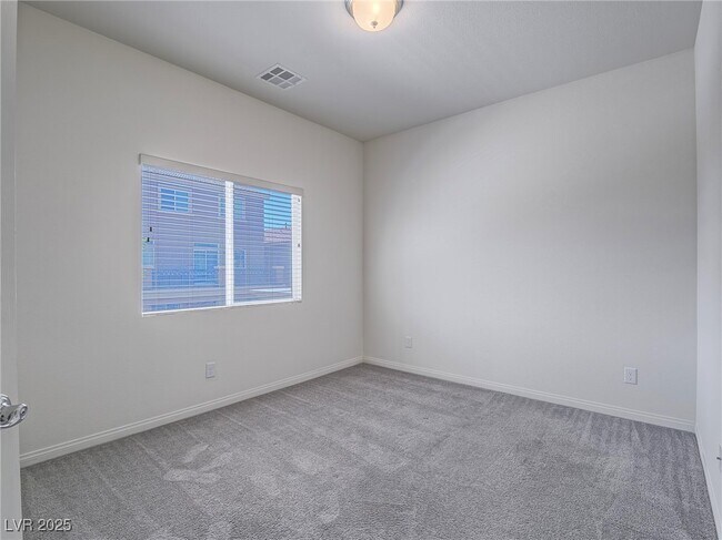 Building Photo - 5391 Kennedy Hill Ave