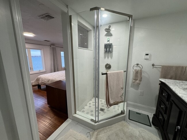 Building Photo - 16 Homestead Ave