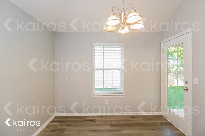 Building Photo - 4416 Applegate Dr