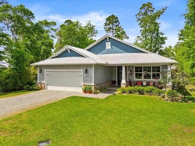 Building Photo - 106 Hibernate Way