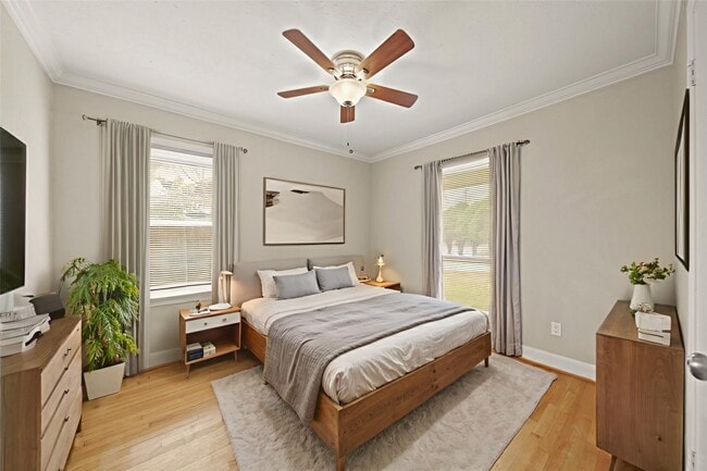 Building Photo - 10803 Doud St