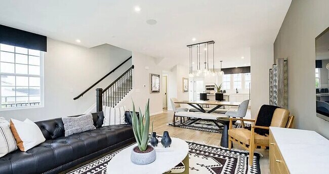 Building Photo - 2635 Lohan Way