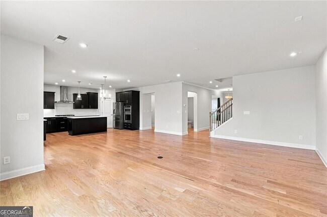 Building Photo - 406 Riverclub Rd