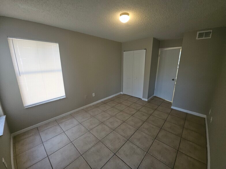 Building Photo - 4658 Commander Dr