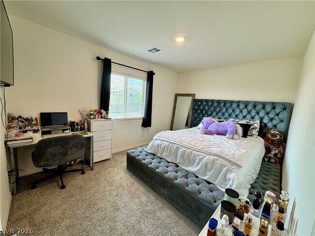 Building Photo - 1635 Cowboy Path Ave