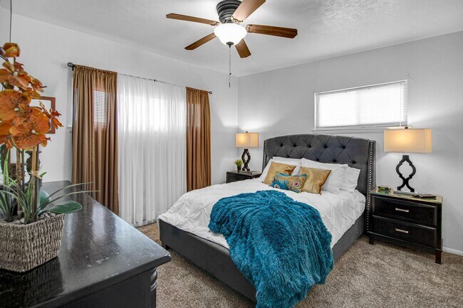 Building Photo - Furnished 3 bedroom, 2 bath home in Northeast El Paso!