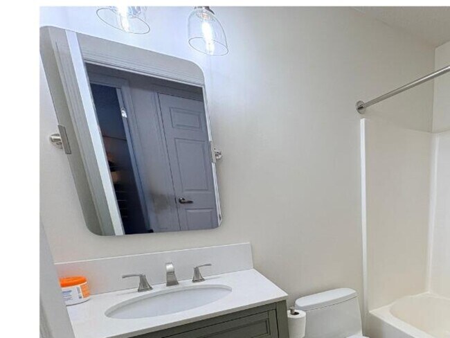 Building Photo - 12259 Slate Dr