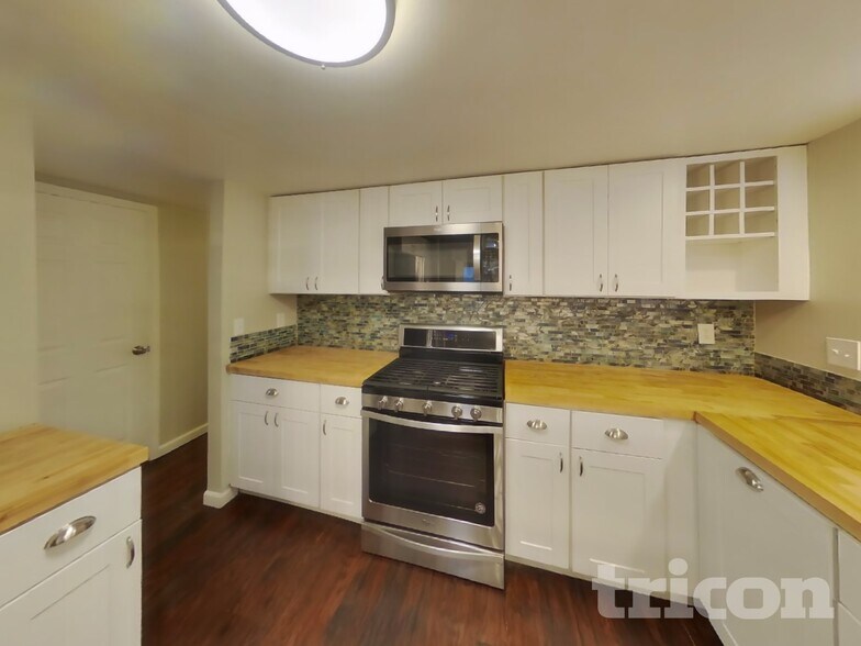 Building Photo - 25913 128th Pl SE