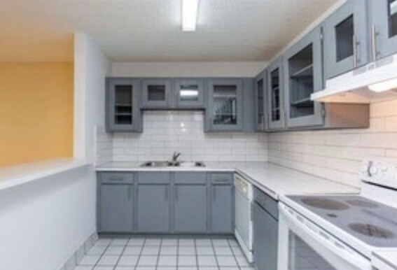 Primary Photo - 14850 Naranja Lakes Blvd