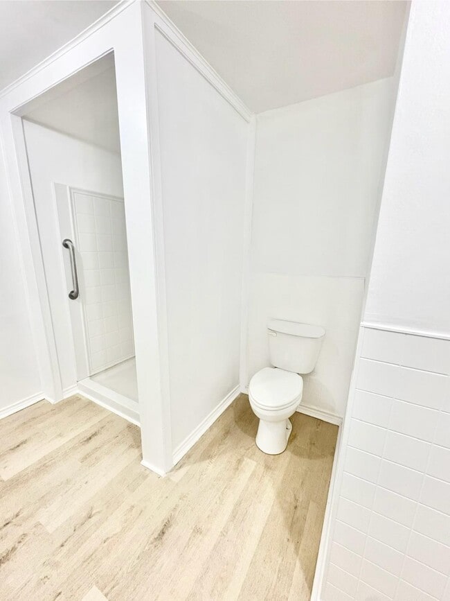 Building Photo - 2108 Horn Rd