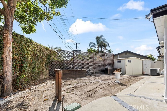 Building Photo - 5952 Par Cir