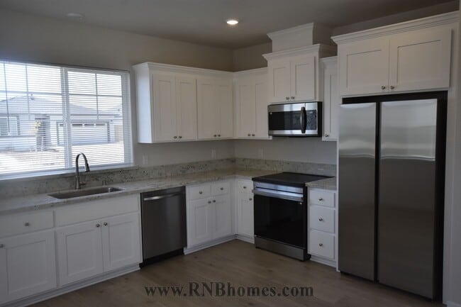 Building Photo - 3921 Slurry St