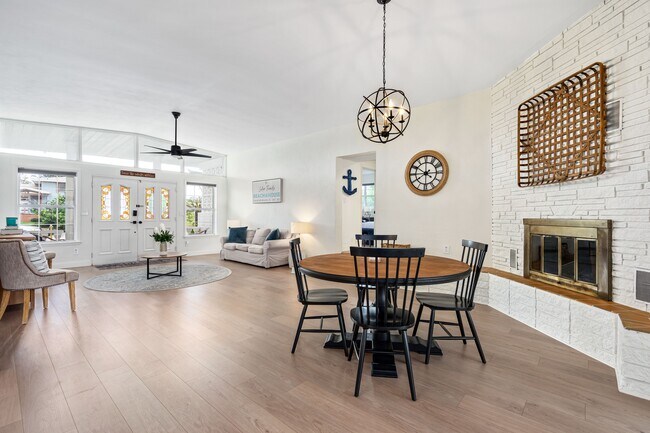 Building Photo - 94 Ivanhoe Dr