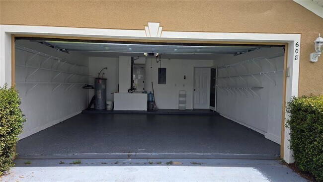 Building Photo - 608 Hatchwood Dr
