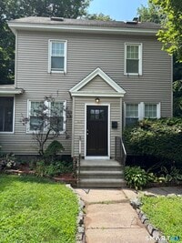 Building Photo - 246 Goffe Terrace
