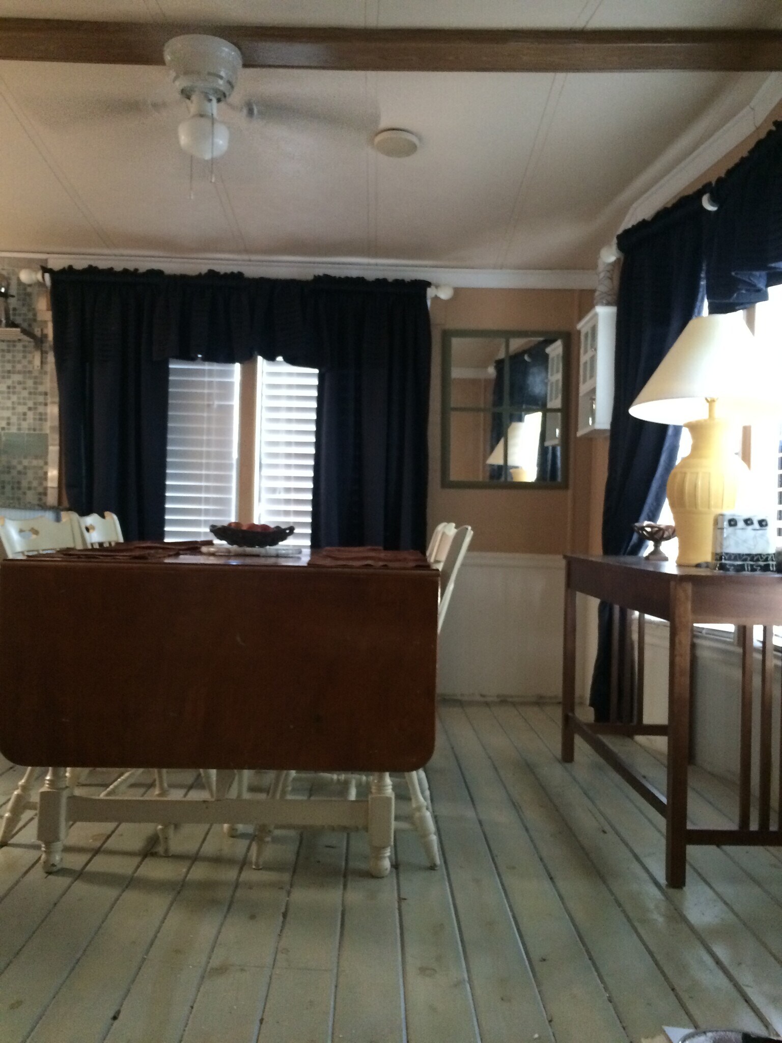 Home has tile and hardwood floors. - 3000 Clarcona Road