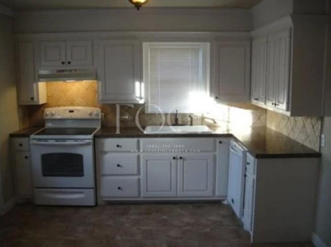 Building Photo - Beautiful Hardwood floors!  3/1/1 in the Medical District