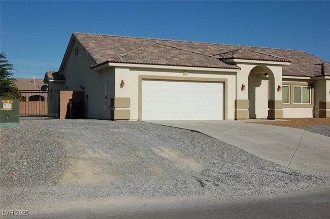 Building Photo - 4920 Honey Locust Dr