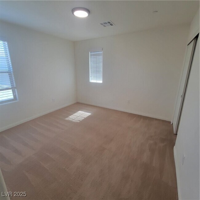 Building Photo - 1836 Pinsky Ln