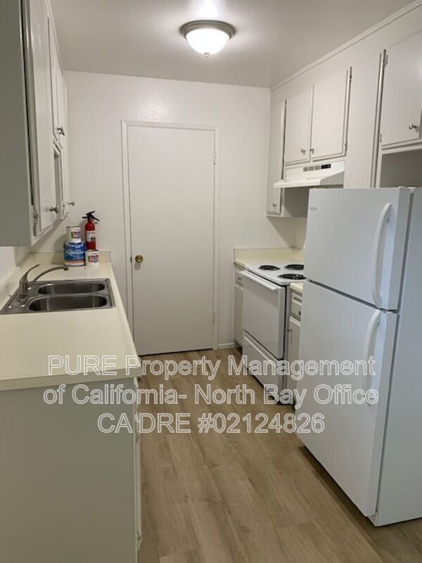 Building Photo - 1625 Slater St