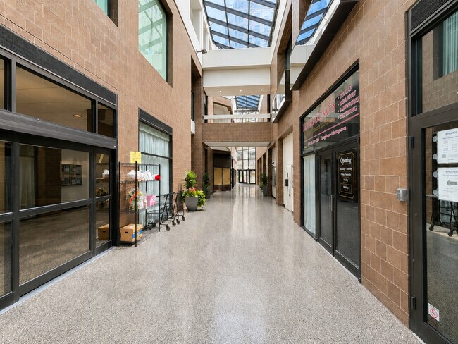 Building Photo - 405 N Wabash Ave