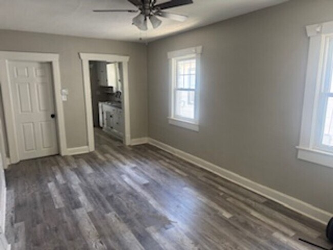 Building Photo - Newly Remolded 3 Bedroom in Waldo!!!