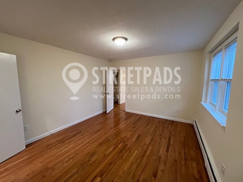 Building Photo - 2018 Commonwealth Avenue