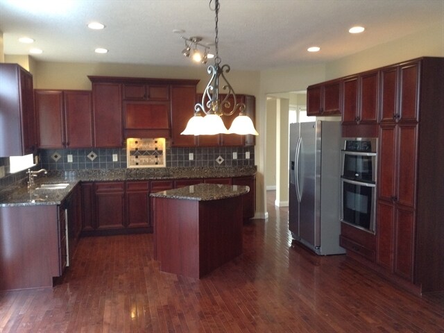 Building Photo - 1060 Arbor Springs Dr